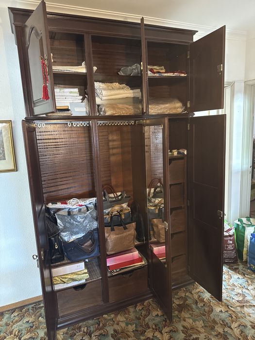 Movel roupeiro com muita arrumação