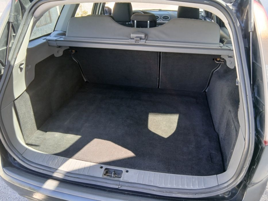 Ford Focus 1600 cc foto 4