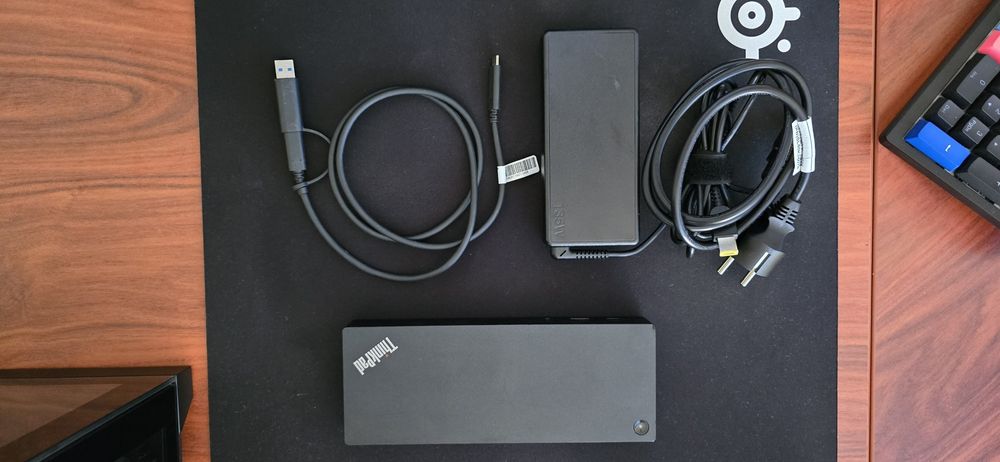 ThinkPad Hybrid USB-C Dock64750958745601120