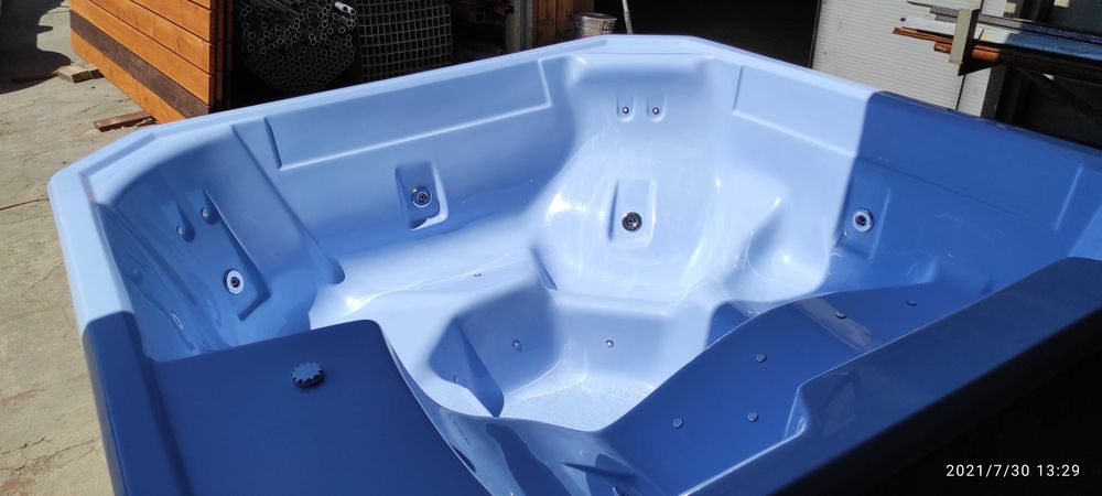 Jacuzzi całoroczne balia basen dysze hydromasaż air grzałka pokrywa