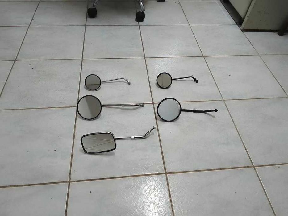 diverças peças para vários modelos de motorizadas