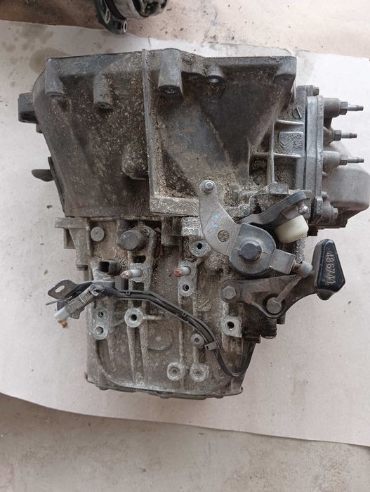 SILNIK  9h05 1.6 hdi citroen C4 na części