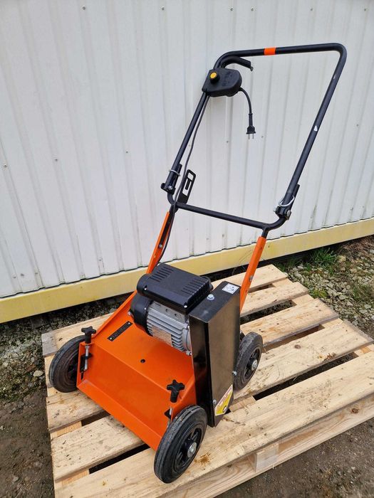 Wertykulator elektryczny ELIET typ 80M/2  moc 2.2 KW rok 2018