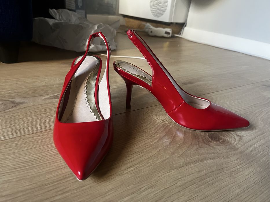Piekne lakierowane buty, szpilki 7cm, r.36