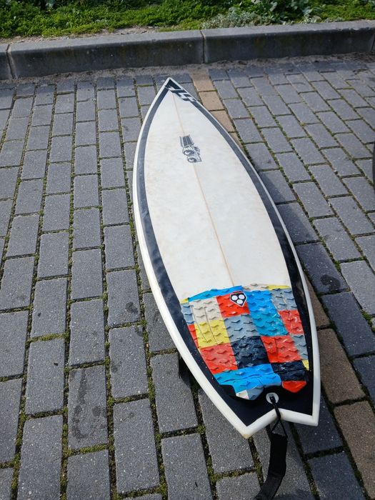 Surfboard Fish Tail 5'9 JS Industries