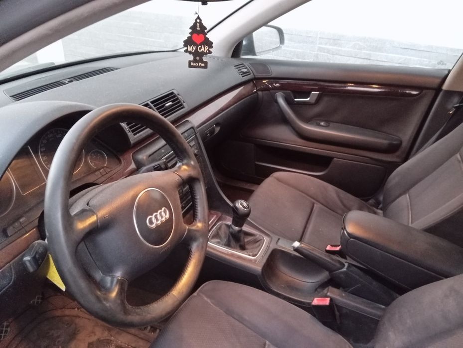 Vendo material Audi A4 B6