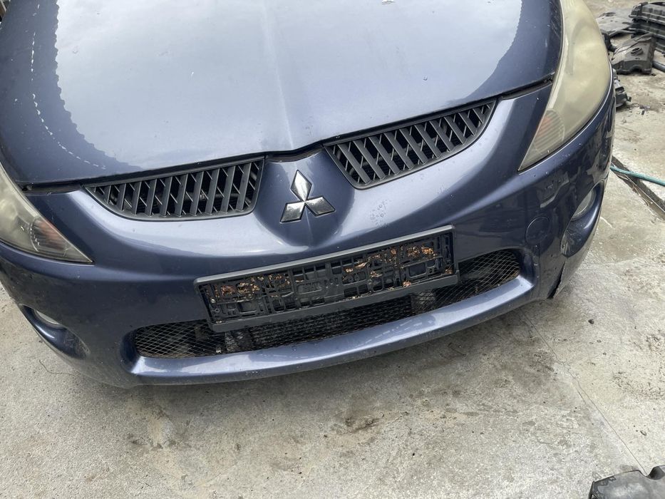 Mitsubishi Grandis авторозбір