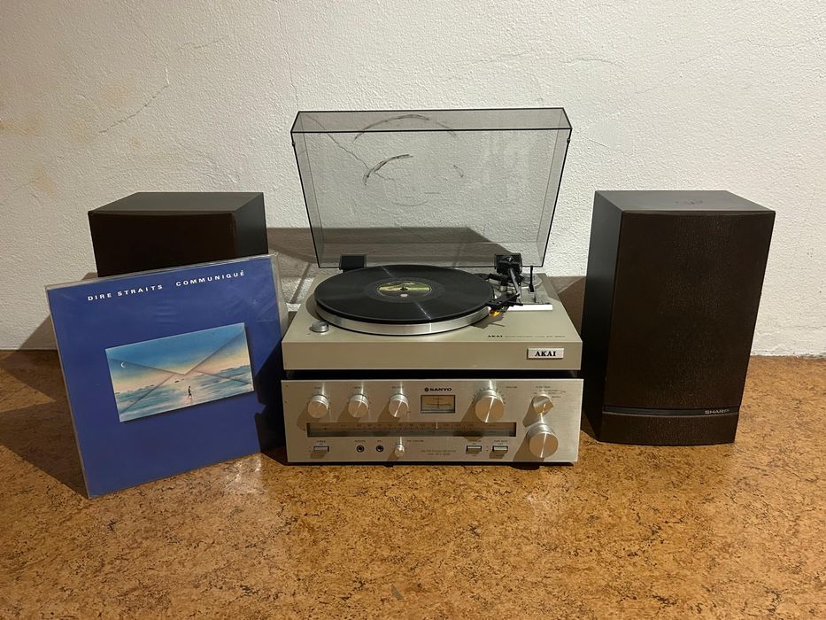 Sistema de Som Vintage Completo – Akai + Sanyo + Sharp (Funcional)