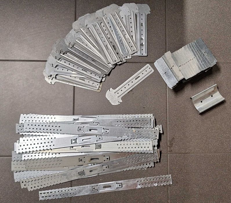 Akcesoria do montażu profili zabudowa poddasze wieszak łącznik 200 szt