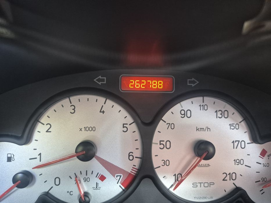 PEUGEOT 206 CC - 2002r - benzyna 2.0L - kabriolet - stan B.Dobry 100% sprawny