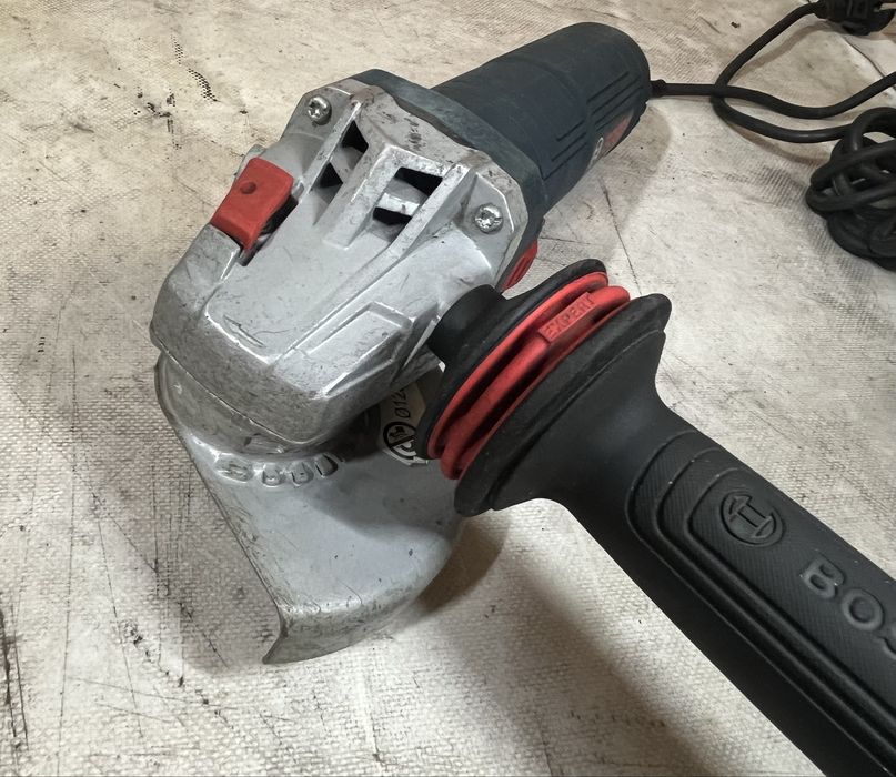 Bosch GWS 12-125 S Professional — болгарка з регулюванням обертів