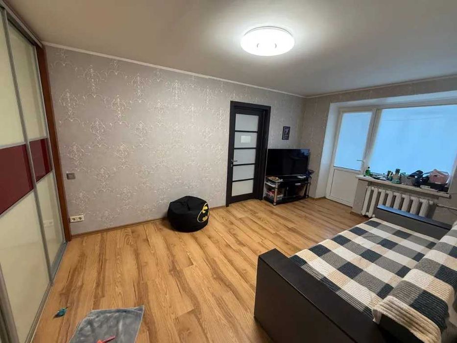 Продаж 2к квартири 12 квартал, вул. Василя Сліпака (Єрмолової) терра