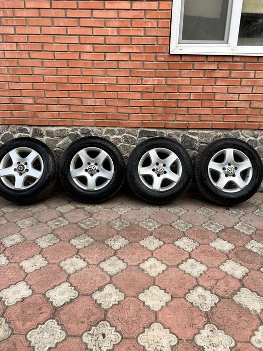 Продам зимню резину з дисками R17