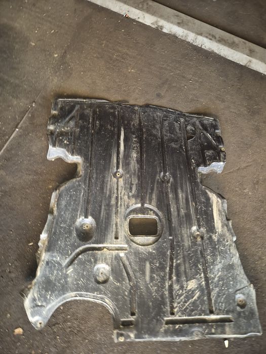 Oslona podwozia silnika płyta przeciw błotna Bmw E90 E91 E92