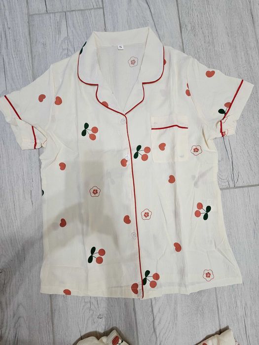 Жіноча піжама/ одяг для сну