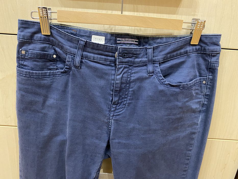 Spodnie damskie granatowe Tommy Hilfiger rozm4