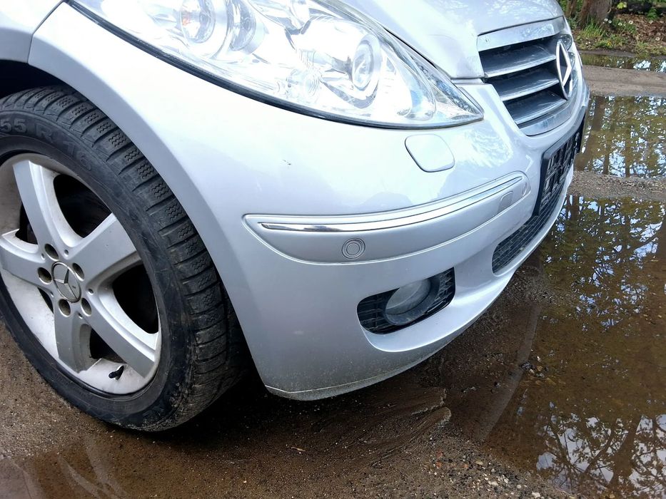 MERCEDES A-KLASA W169 PRZEDNI ZDERZAK XENON PDC CHROM PRZED LIFTEM W KOLOR DO MONTAŻU KOL 761 ŁADNY