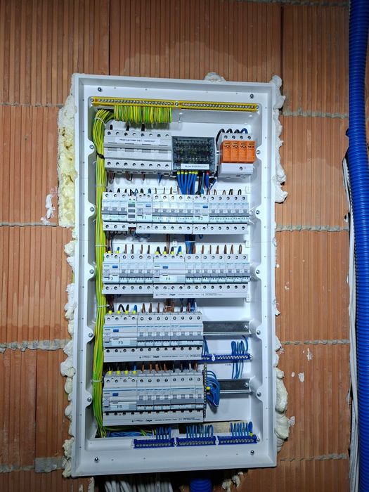 Usługi Elektryczne Majewski Elektryk