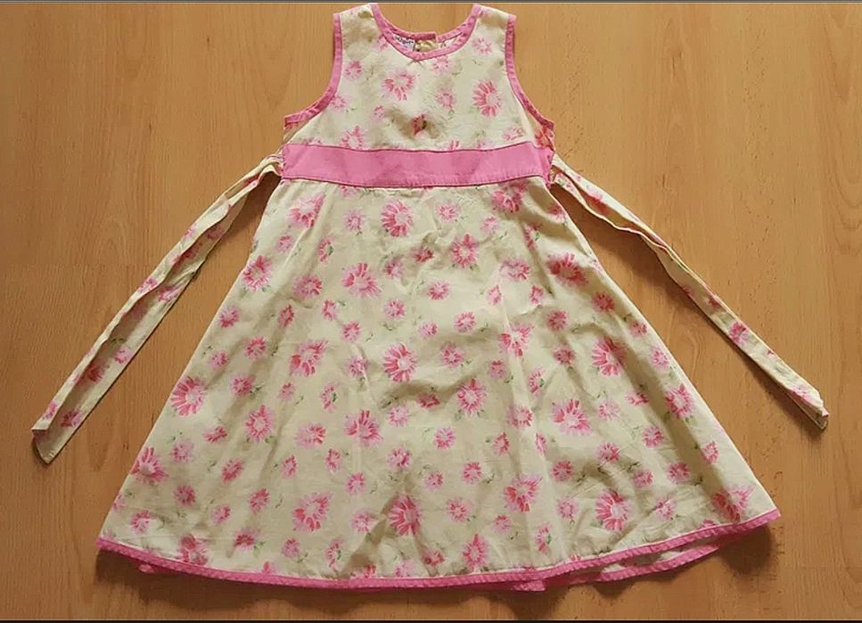 Sukienka dziewczęca