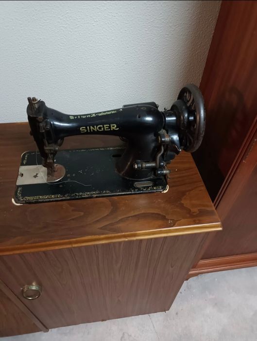 Maquina de costura singer