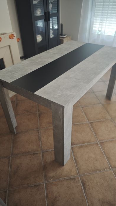 Mesa de jantar domus