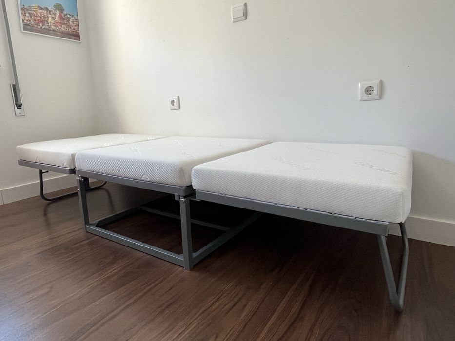 Pouf/Pufe que vira cama de solteiro Bo Concept