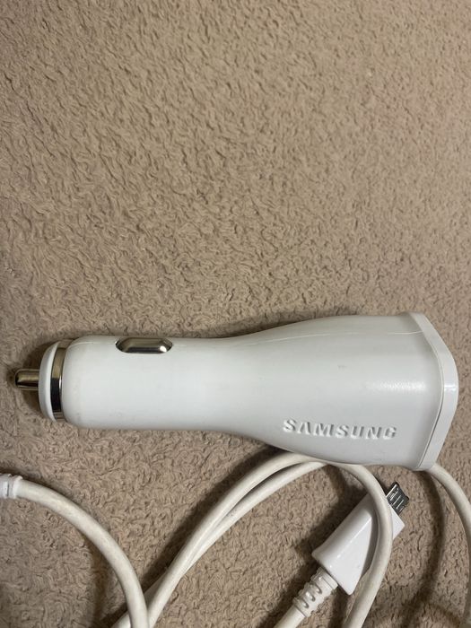Автомобильное зарядное устройство Samsung