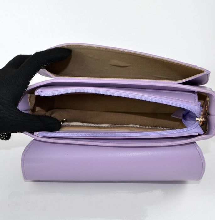 жіноча сумка кросбоді crossbody нова з ремінцем лавандова бузкова