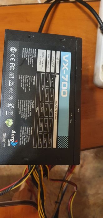 Продам блок питания Aerocool vx 700w. рабочем хорошем состоянии.