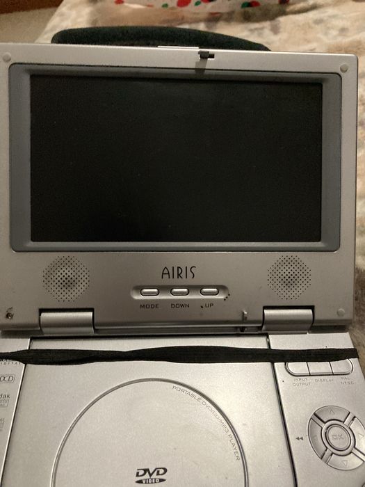 Leitor DVD portátil