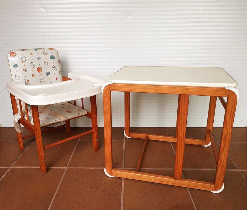 Conjunto mesa e cadeira para bébé