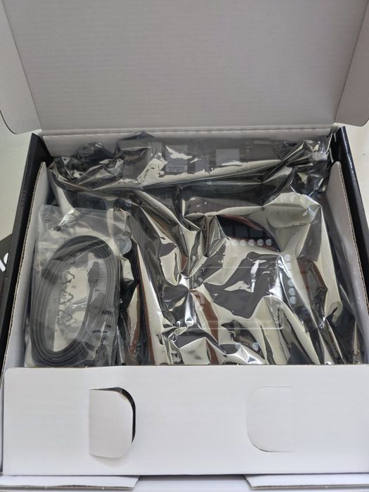 Motherboard , Memórias DDR4 / DDR5 , cpus INTEL , graficas ASUS, novos