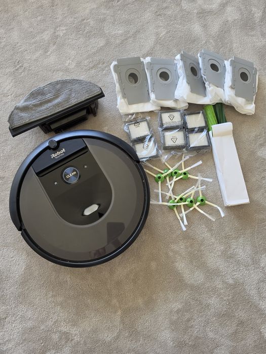iRobot Roomba i8 + Clean Base + função mopa + muitos acessórios