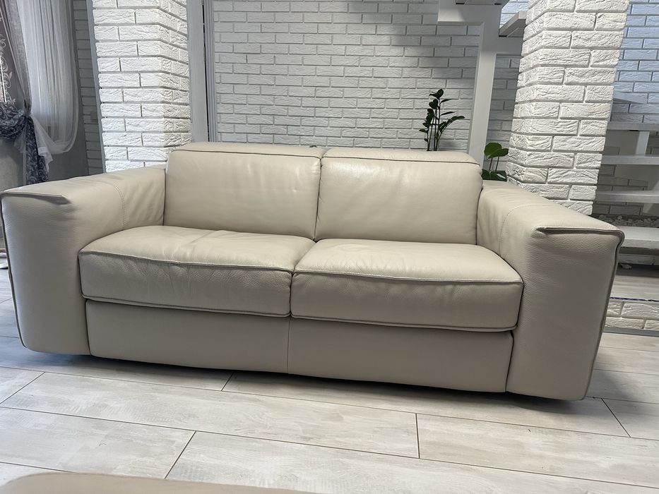 шкіряний диван Natuzzi  з Бельгії. Натуральна шкіра.