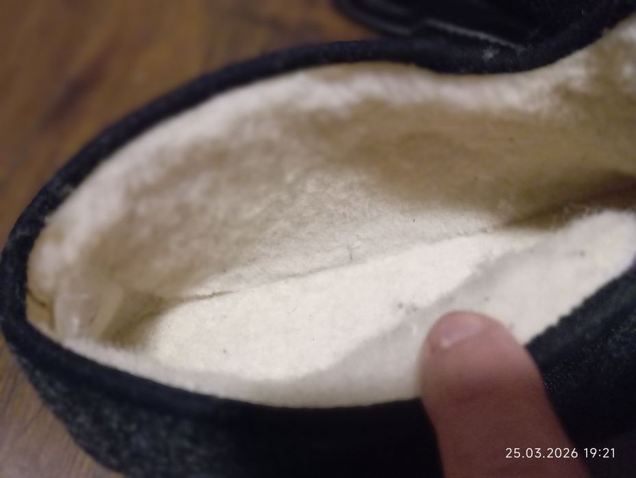 Продам вовняні чоловічі капці
