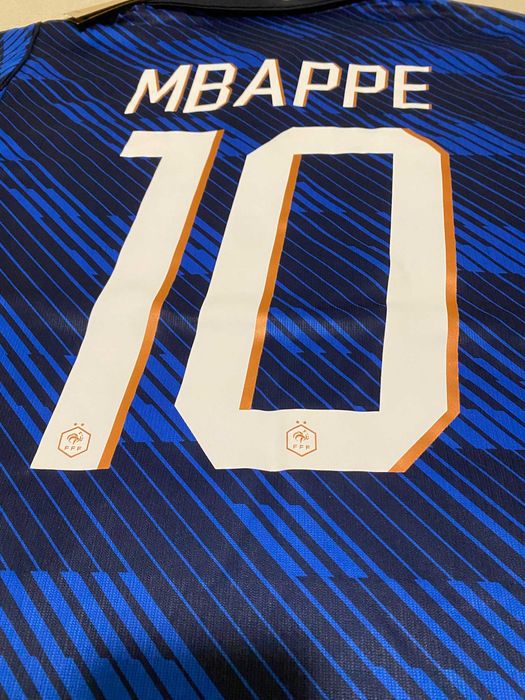 Equipamento Principal França - Mbappe - 10