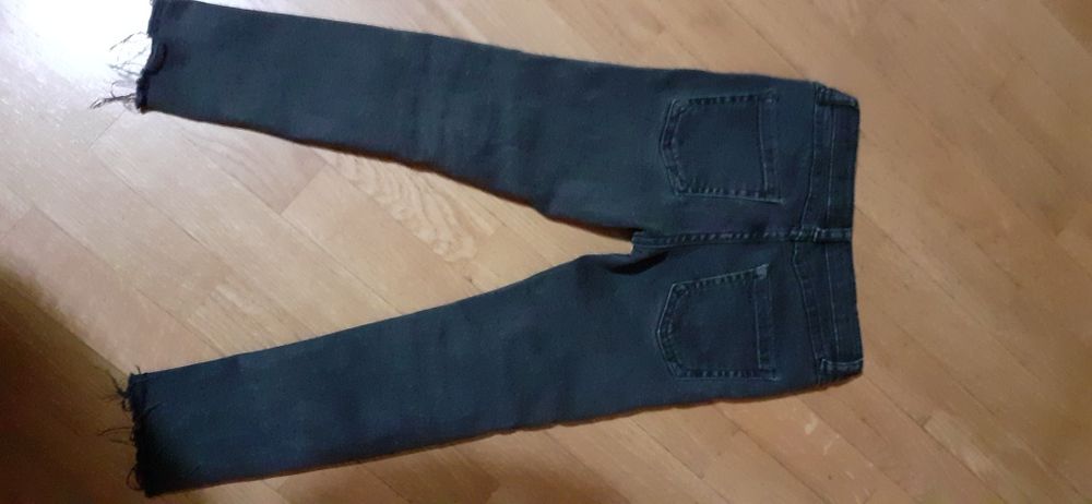 Calça jeans pretas 5-6anos 116 cm
