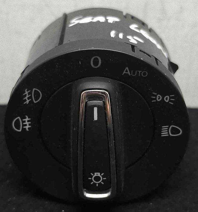 Manípulo de Luzes SEAT LEON (5F1) ano 2017