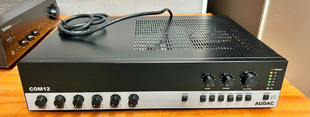 Equipamentos de Som - Amplificadores