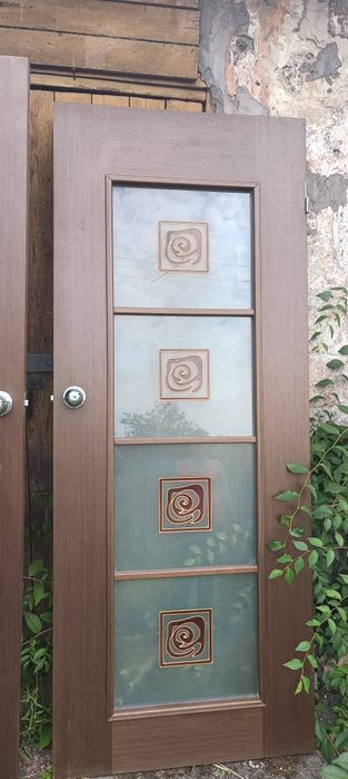 Продам міжкімнатні двері у хорошому стані