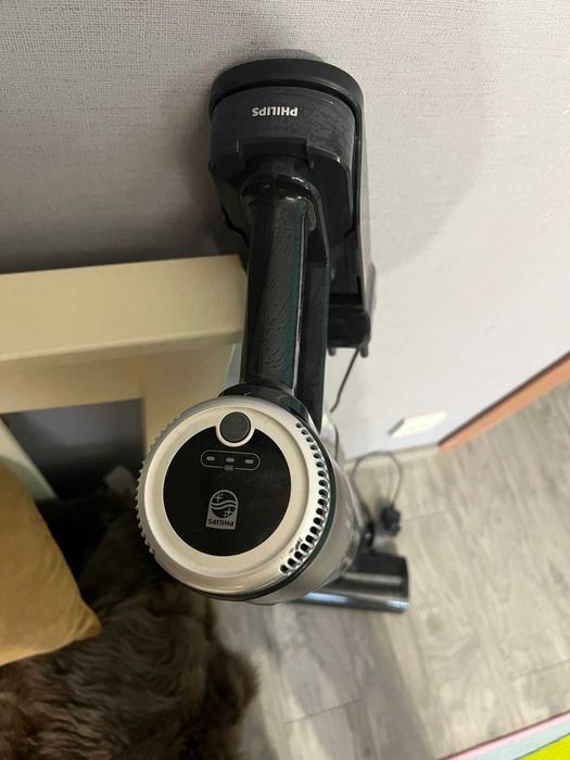 Миючий бездротовий пилосос PHILIPS серії 3000 XC3131/01