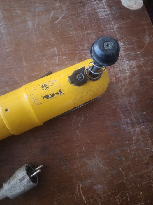 Zaciskarka do rur  rems