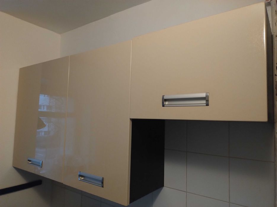 REZERWACJA Komplet szafek kuchennych do małej kuchni (fronty beżowe)