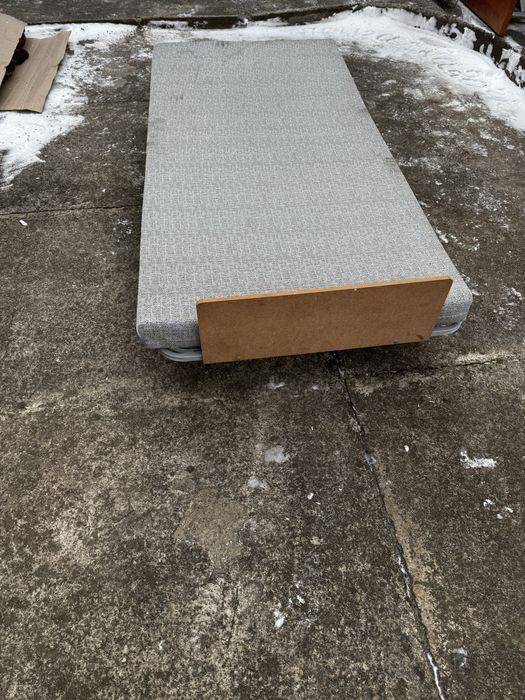 Розкладне ліжко  з матрасом