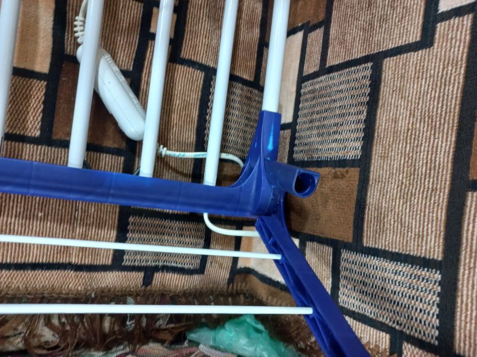 Електрична сушарка для одягу