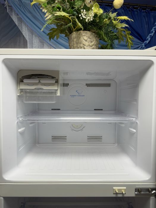 Холодильник Samsung
