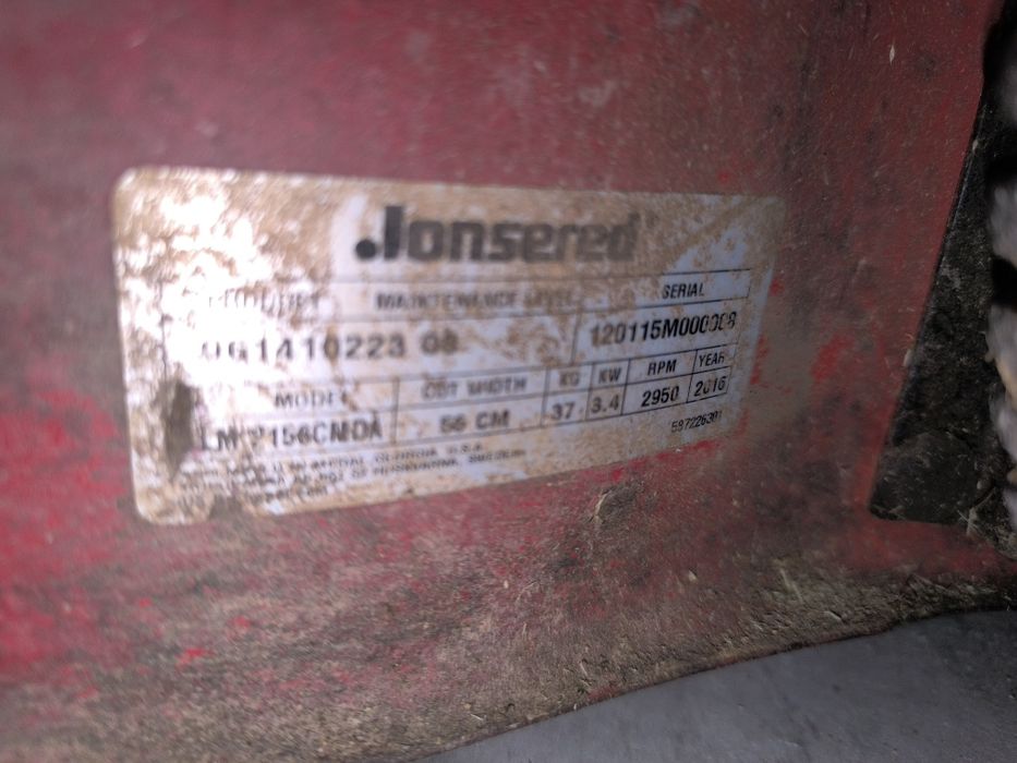 Corta relva a gasolina