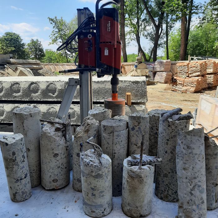 Алмазне свердління отворів