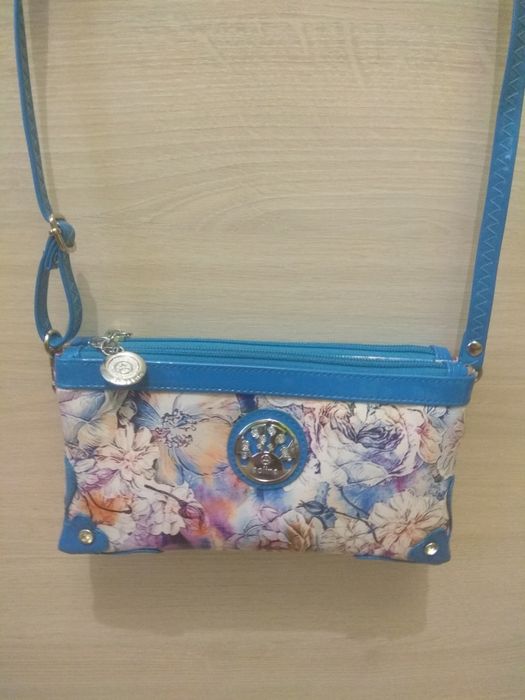 Маленькая сумочка кроссбоди. Клатч с двумя съёмными ремешками