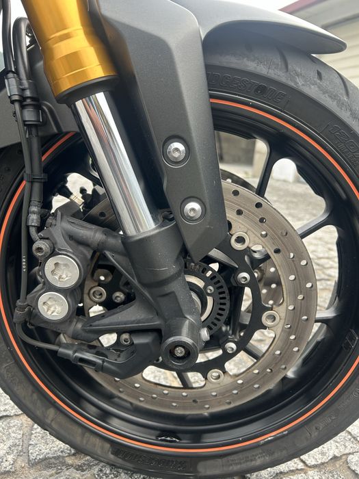 Yamaha mt 09  impecavel